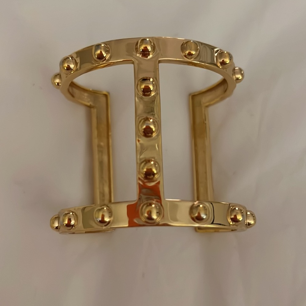 Gorgeous ASHA cuff bracelet